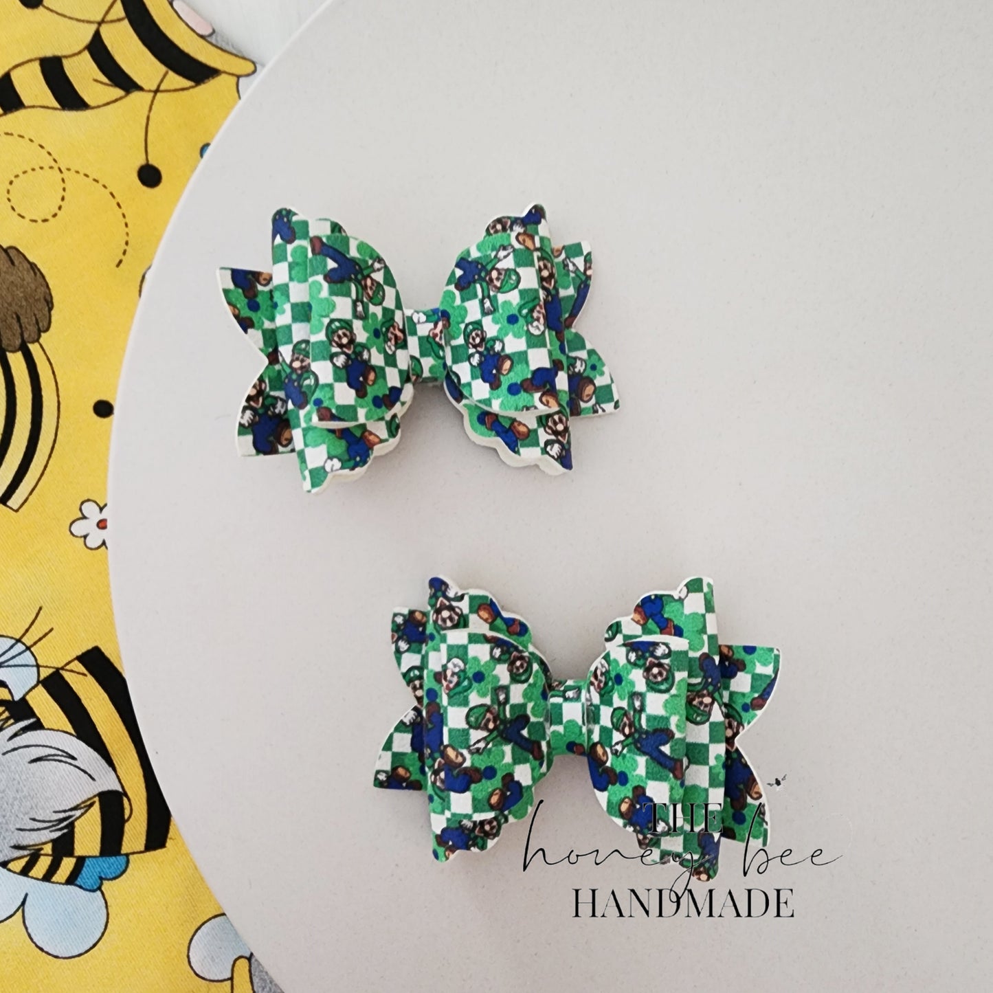 2.5in Green Floral Plumber Faux Leather Piggy Set
