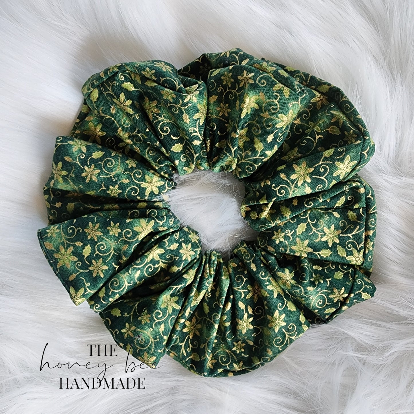 Green Christmas Filigree Scrunchie