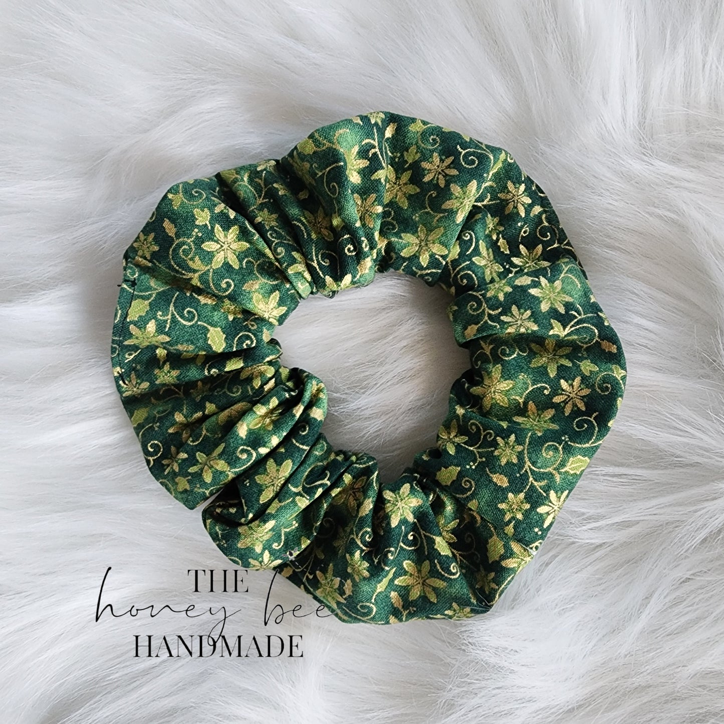 Green Christmas Filigree Scrunchie