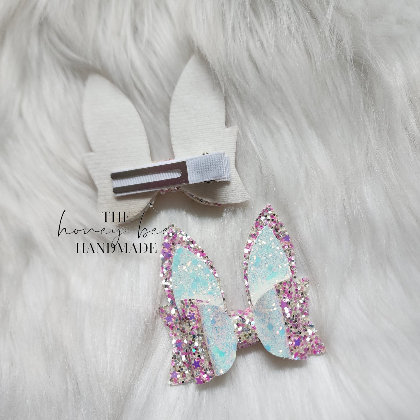 2.5in Pink and White Glitter Bunny Ears Piggy Set