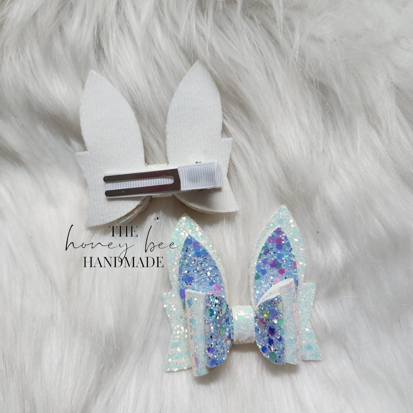 2.5in White and Blue Glitter Bunny Ears Piggy Se
