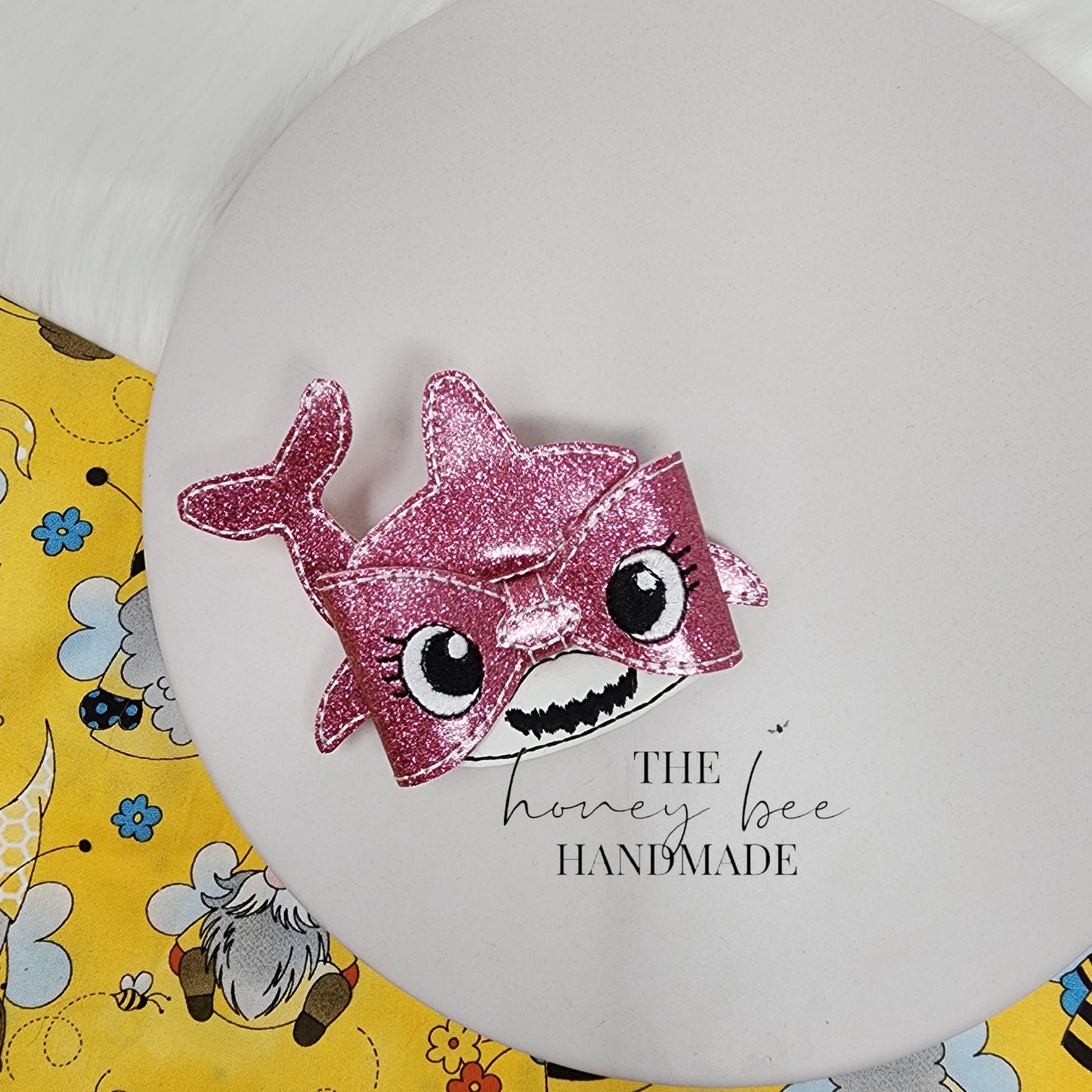 4in Baby Girl Shark Bow