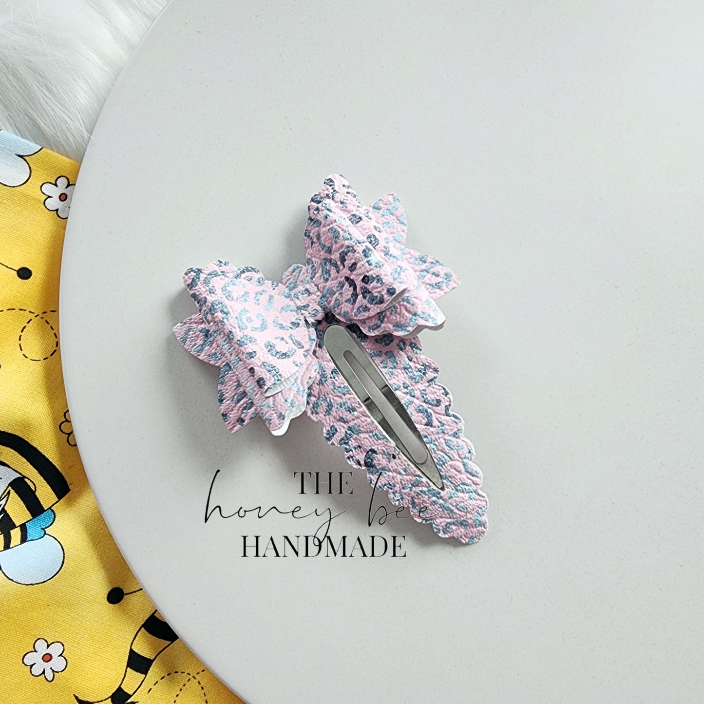 3.5in Pink Leopard 2 Large Snap Clip with Bow