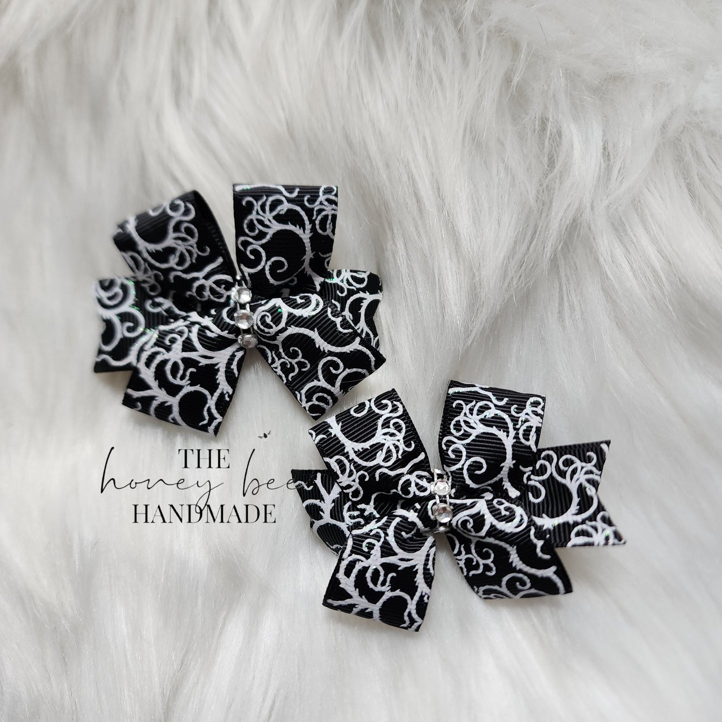 Black Vines Sweet 'n' Simple Piggy Set