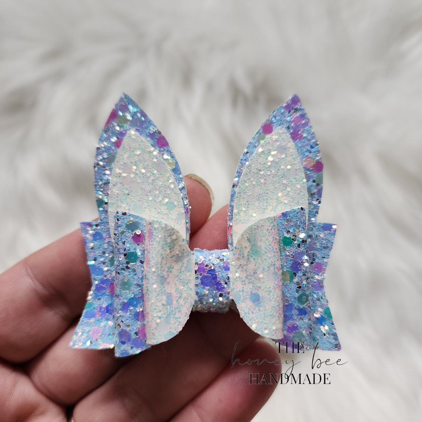 2.5in Blue and White Glitter Bunny Ears Piggy Set